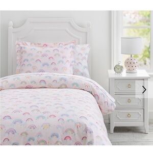 Pottery Barn Kids Rainbow Duvet cover